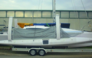 corsair_970_trimaran_on_a_trailer___Trailerability