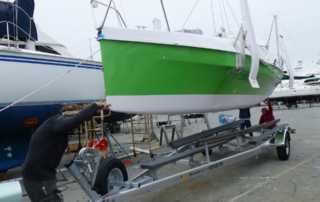 elivery-Assembly-corsair-760-sport-trimaran