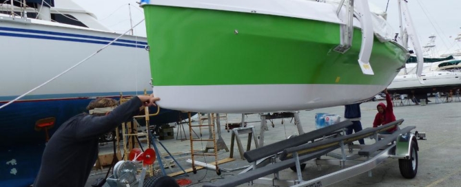 elivery-Assembly-corsair-760-sport-trimaran