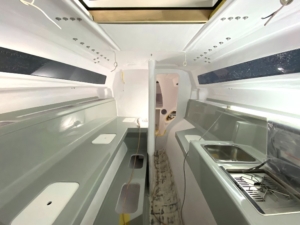 Corsair-880-interior