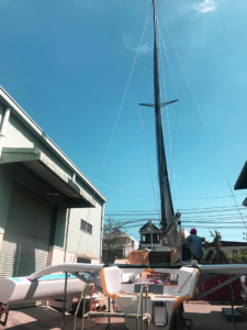 Corsair-880-trimaran-mast-up